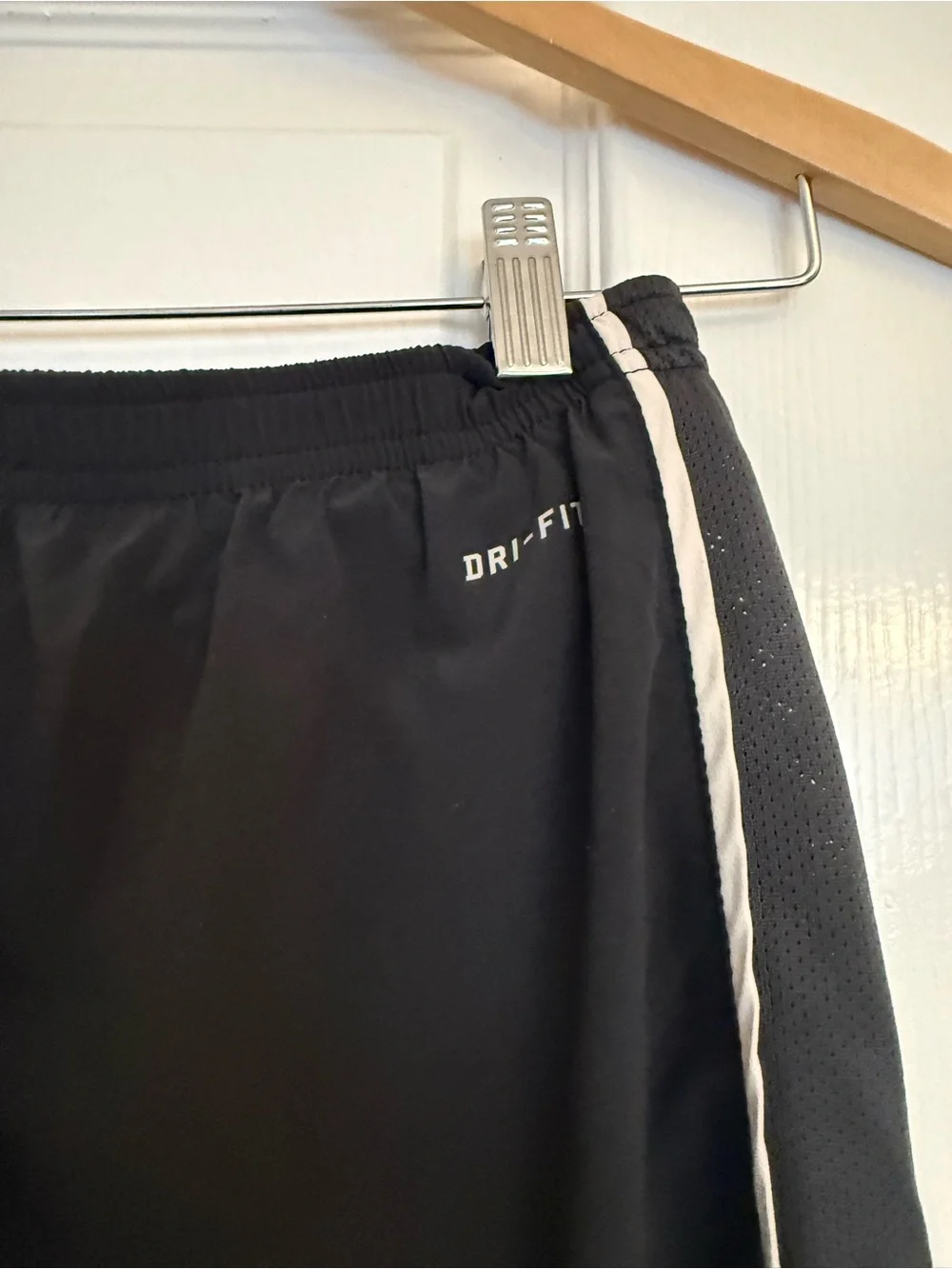 Nike Black Athletic Training Shorts with Drawstring - Picture 5 of 5